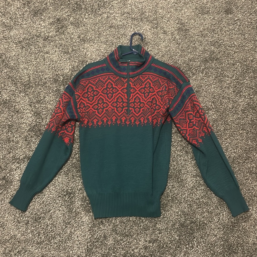 Red & Green Long Sleeve Zip Up Sweater
